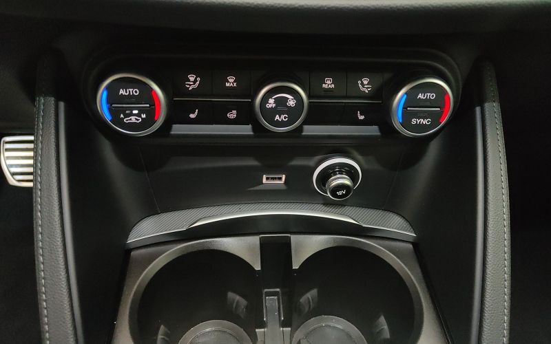 STELVIO 2.2 TD 210CV VELOCE AT8 Q4 MY24